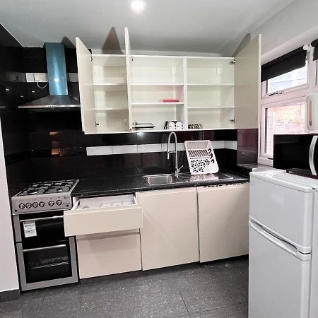 Full Studio Near Heathrow Airport & London Hayes (Greater London) Exterior foto